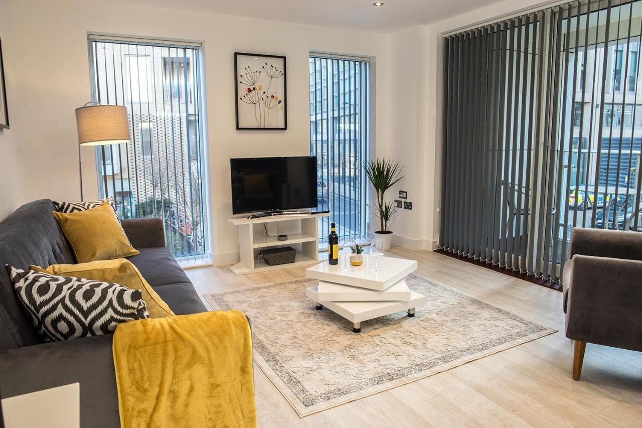 Luxury King Bed Apartment & Free Parking Кембридж Екстер'єр фото
