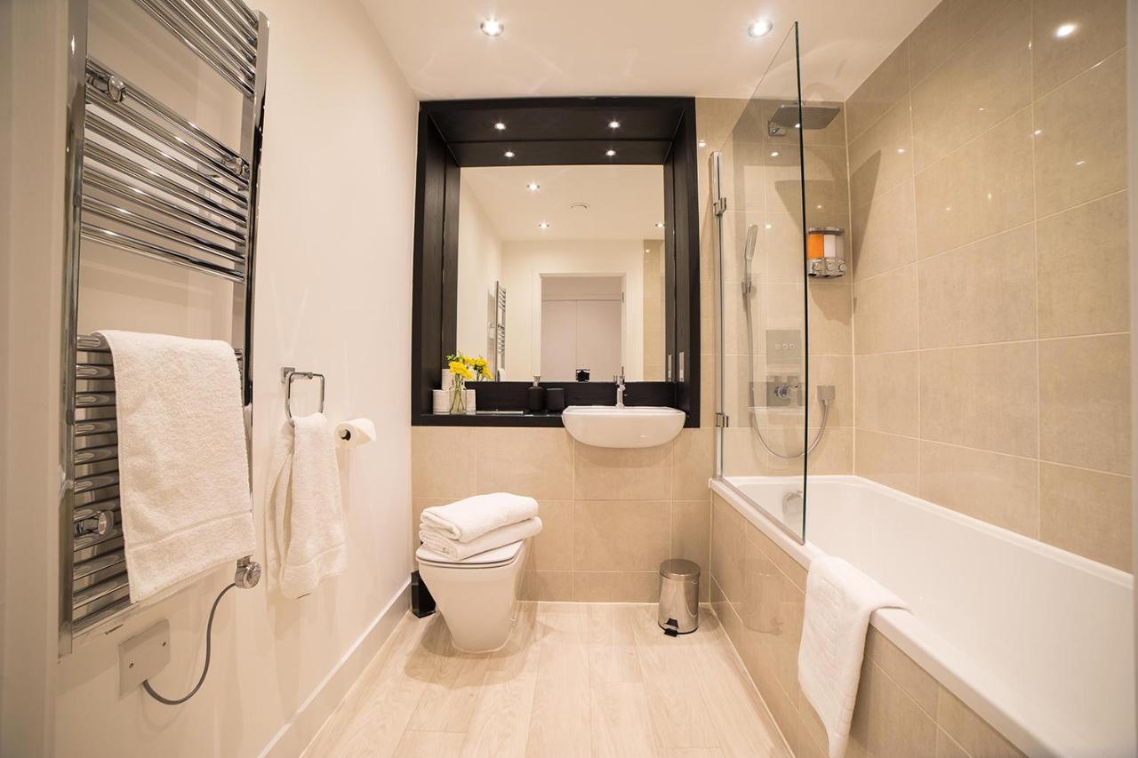 Luxury King Bed Apartment & Free Parking Кембридж Екстер'єр фото